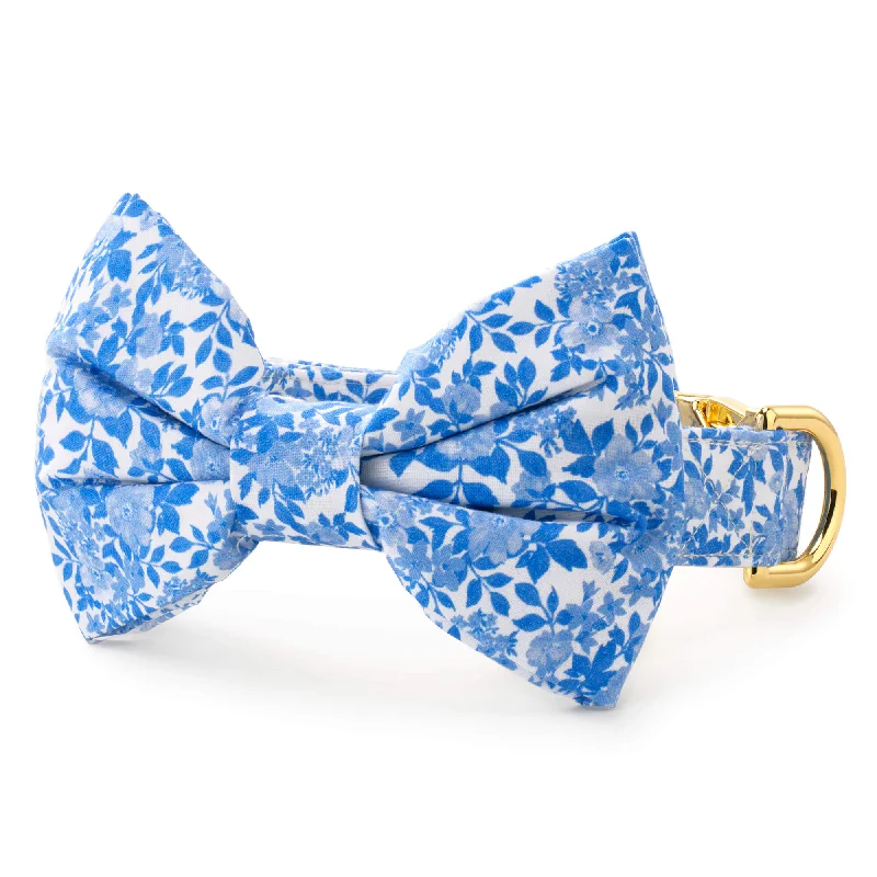 premium necktie collections for weddings-Blue Roses Bow Tie Collar